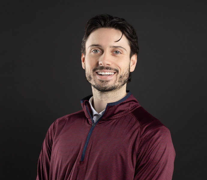 Noah Macke headshot.jpg